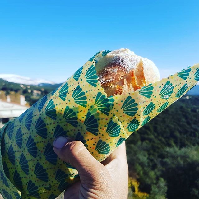 Sandwich et emballage à la cire d'abeille