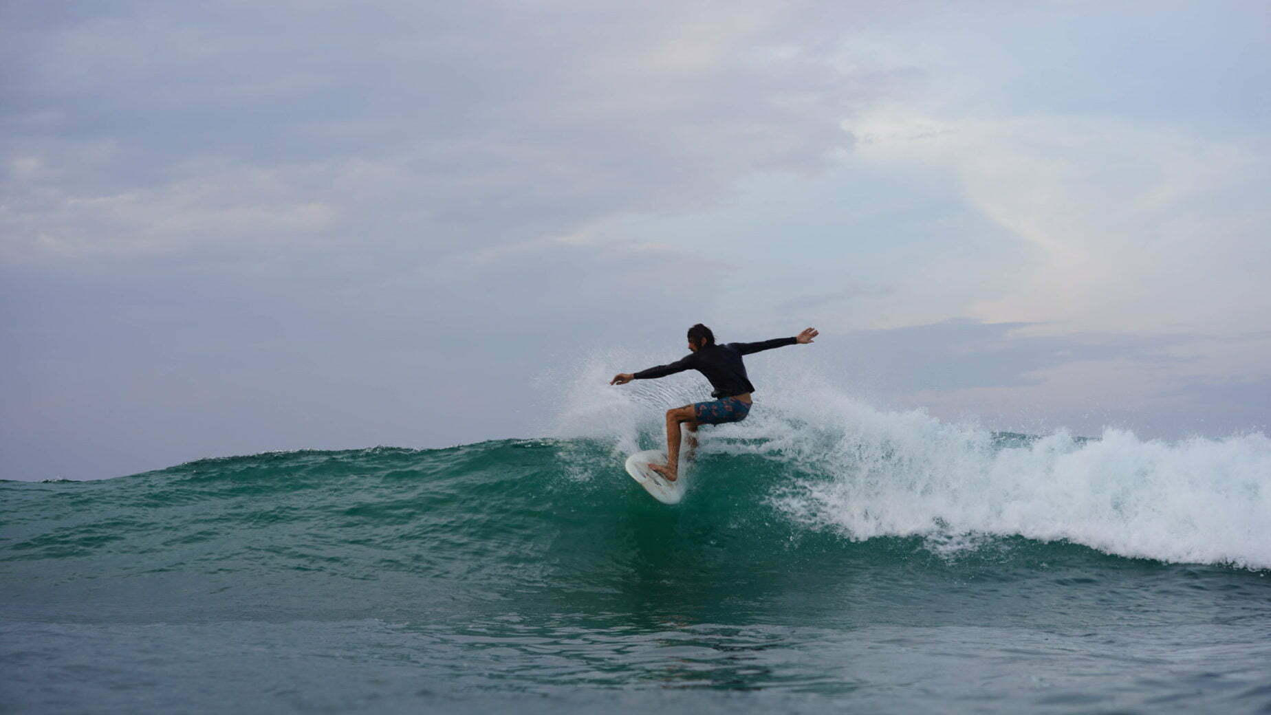 Surf&nbsp;: Guillaume de l'abeille qui emballe